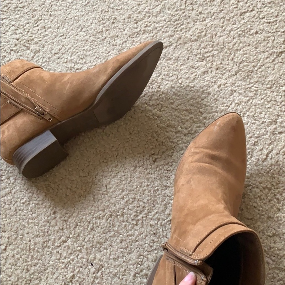 brown boots - Picture 4 of 4
